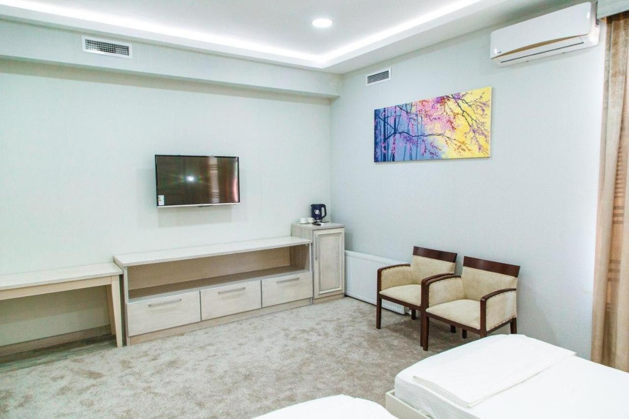 Shedevr Plaza Hotel Namangan Exterior foto