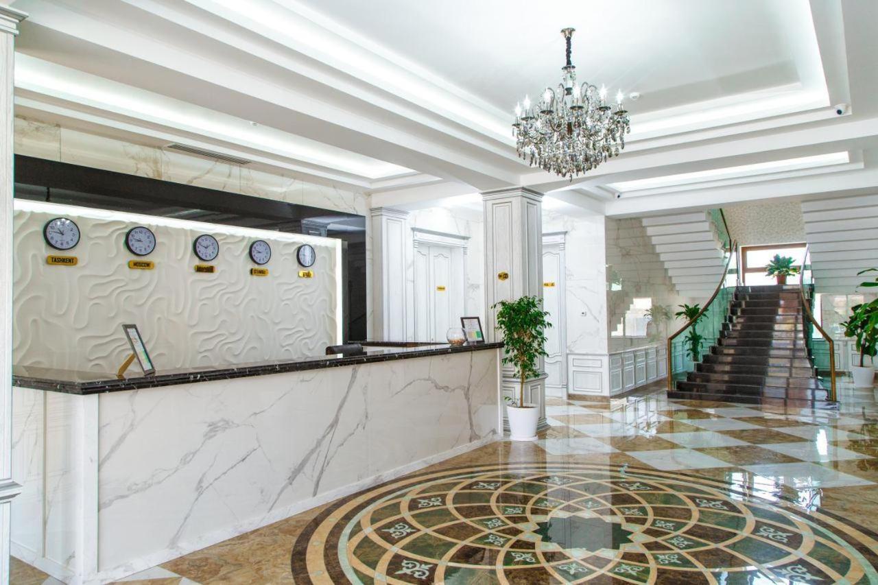 Shedevr Plaza Hotel Namangan Exterior foto